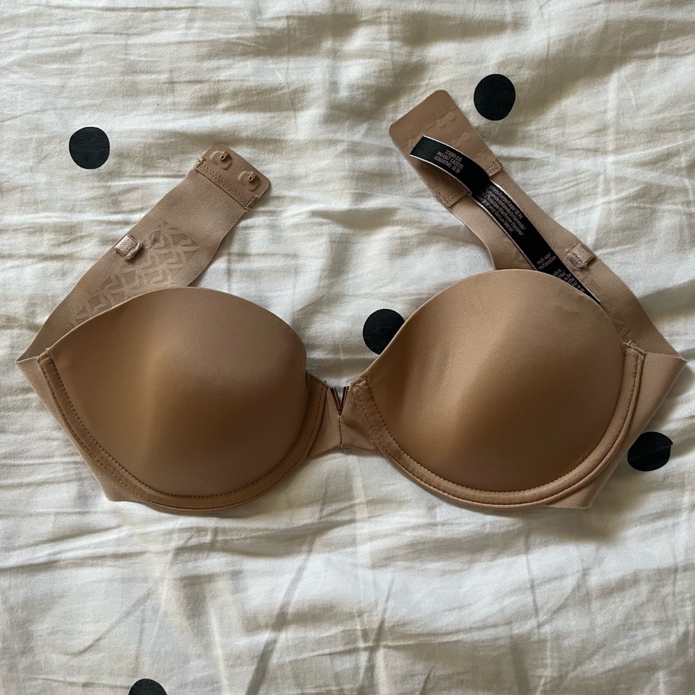 Victoria’s Secret lightly lined strapless bra